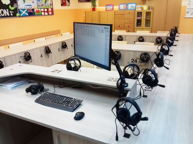 Pracownia językowa ADVANCED