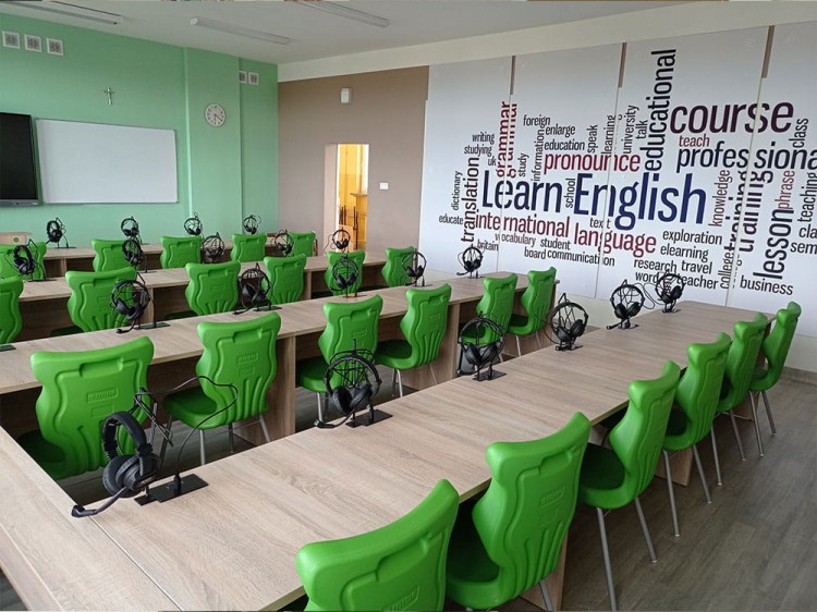 Pracownia językowa PRACTICE